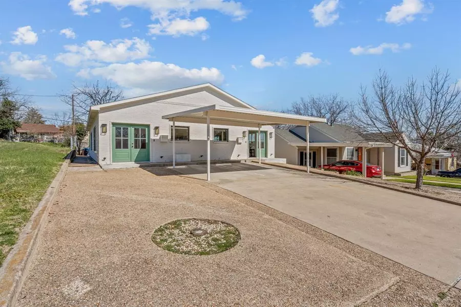 3634 Lafayette Avenue, Fort Worth, TX 76107