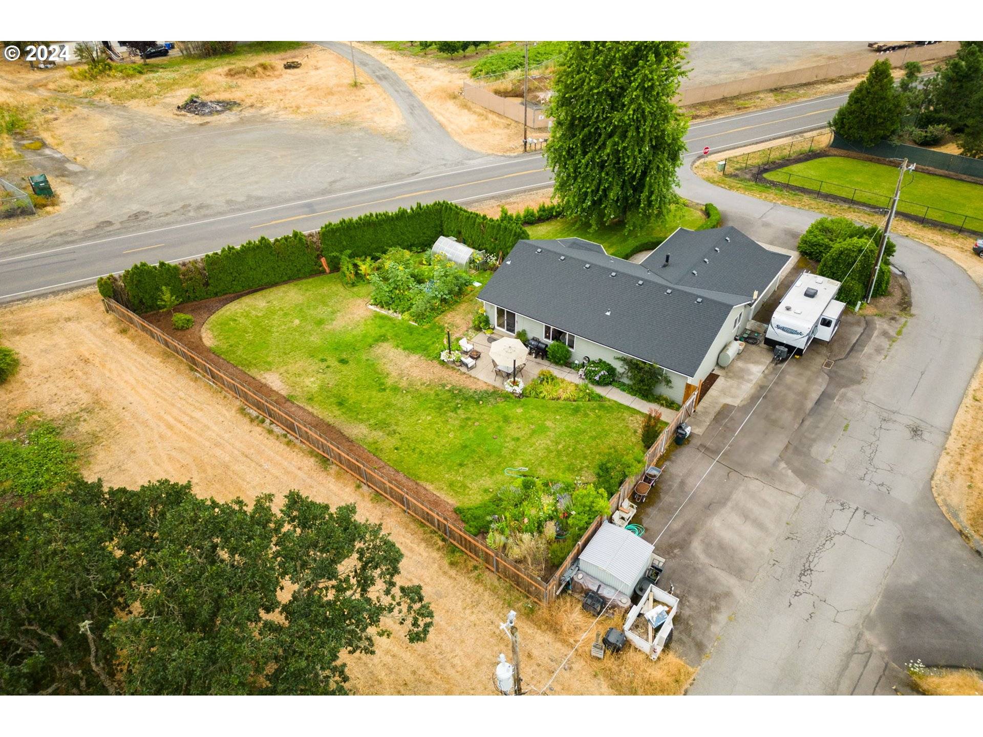 Stayton, OR 97383,40610 FORREST WAY