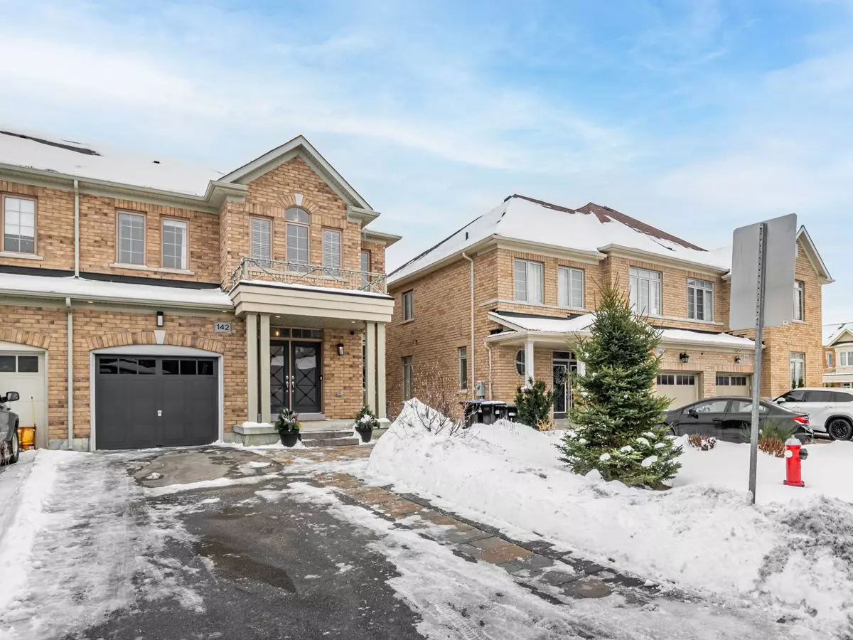 Bradford West Gwillimbury, ON L3Z 0W3,142 Fortis CRES