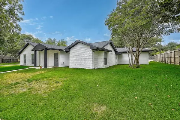 Richardson, TX 75080,424 Pleasant Valley Lane