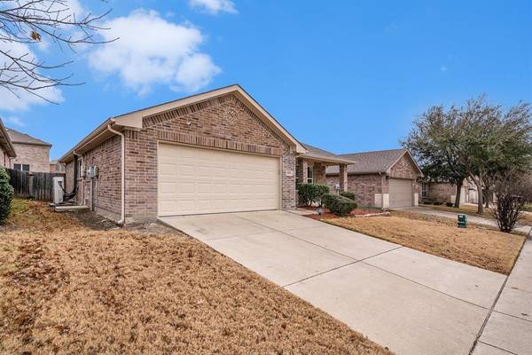 2921 Yoakum Street, Fort Worth, TX 76108