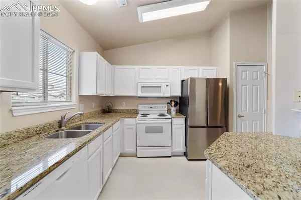 Colorado Springs, CO 80922,3715 Riviera GRV #201