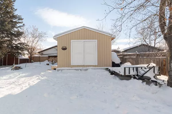 Fort Mcmurray, AB T9K 1K6,146 Leigh CRES