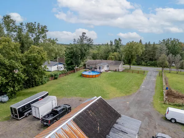 South Glengarry, ON K0C 1L0,20169 Beaupre RD