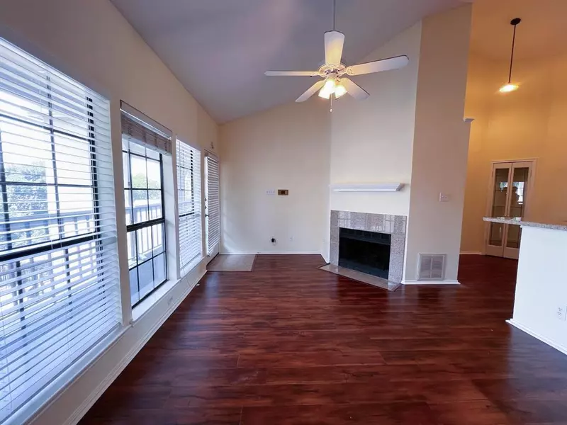 4800 W Lovers Lane #518, Dallas, TX 75209