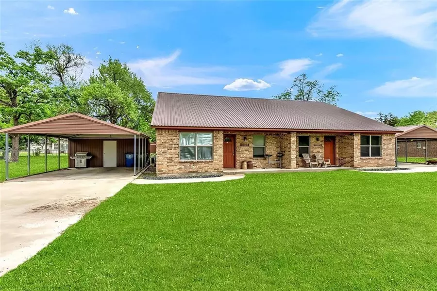 507 1/2 E Stone Street, Collinsville, TX 76233