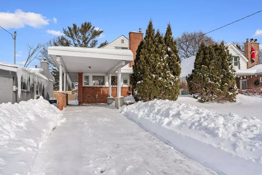 38 Deerfield RD, Toronto E09, ON M1K 4X1