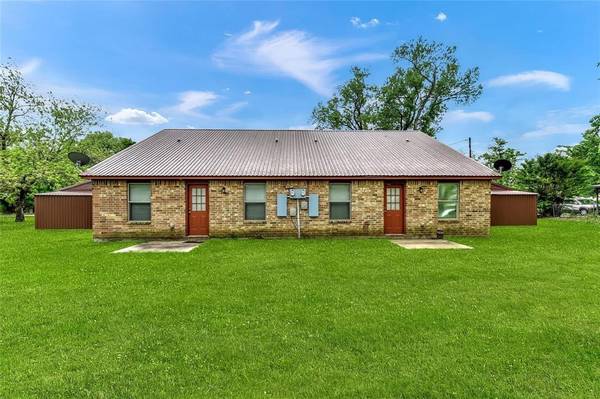 Collinsville, TX 76233,507 1/2 E Stone Street