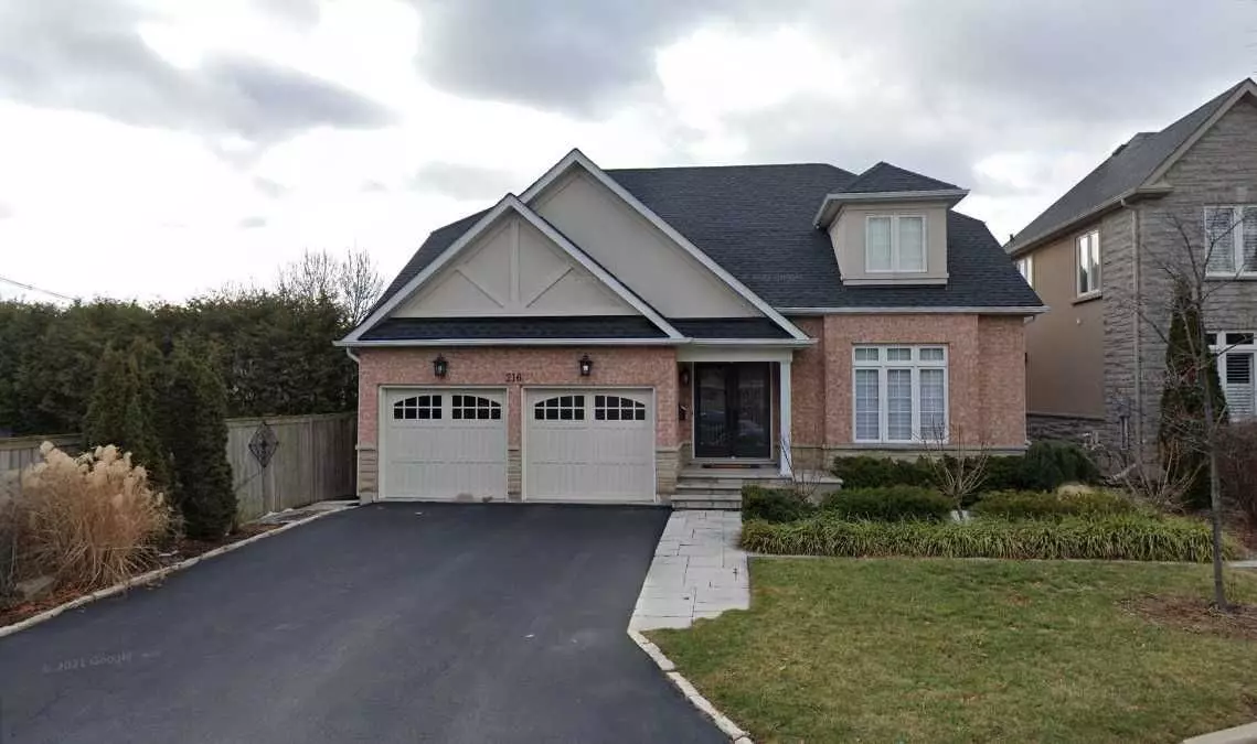 Oakville, ON L6K 3Y8,216 Carlini CT