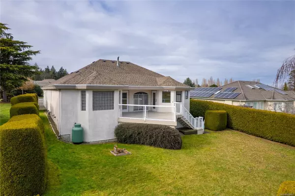 Qualicum Beach, BC V9K 1E1,951 Royal Dornoch Dr