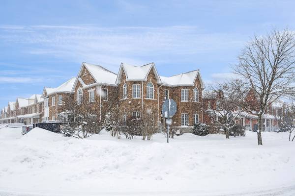 Vaughan, ON L4L 9H5,77 Foxchase AVE