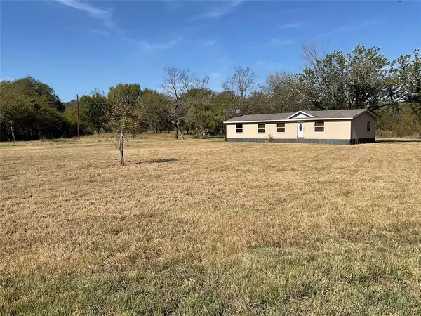 13975 Duck Creek Road, Terrell, TX 75161