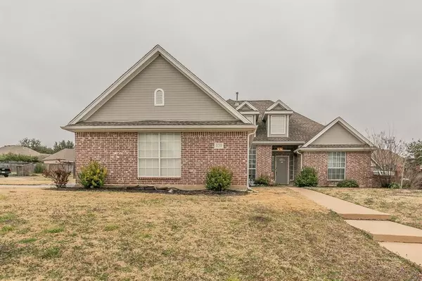 121 Daisey Lane, Justin, TX 76247