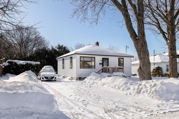 767 Hoskin AVE, Oshawa, ON L1H 2A8