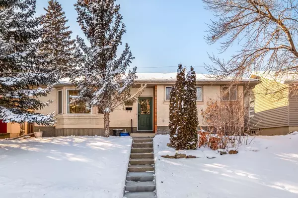 1159 Hunterston RD NW, Calgary, AB T2K 4M9