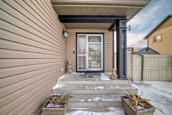 Airdrie, AB T4B 0C1,376 Morningside CRES Southwest