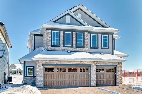 80 Legacy Woods CRES SE, Calgary, AB T2X 2G5