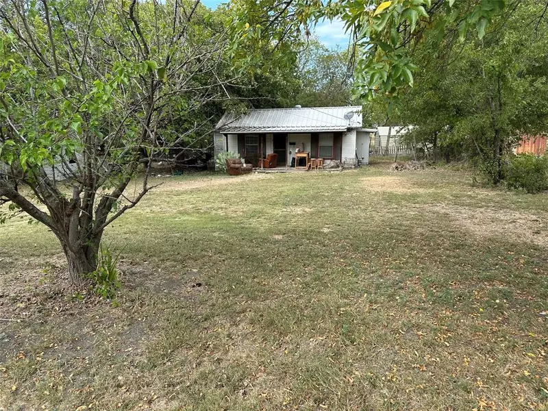 217 E 2 nd Street, Ferris, TX 75125