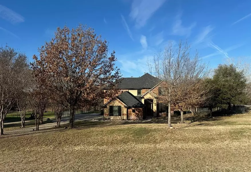 145 Rustling Elm Way, Azle, TX 76020