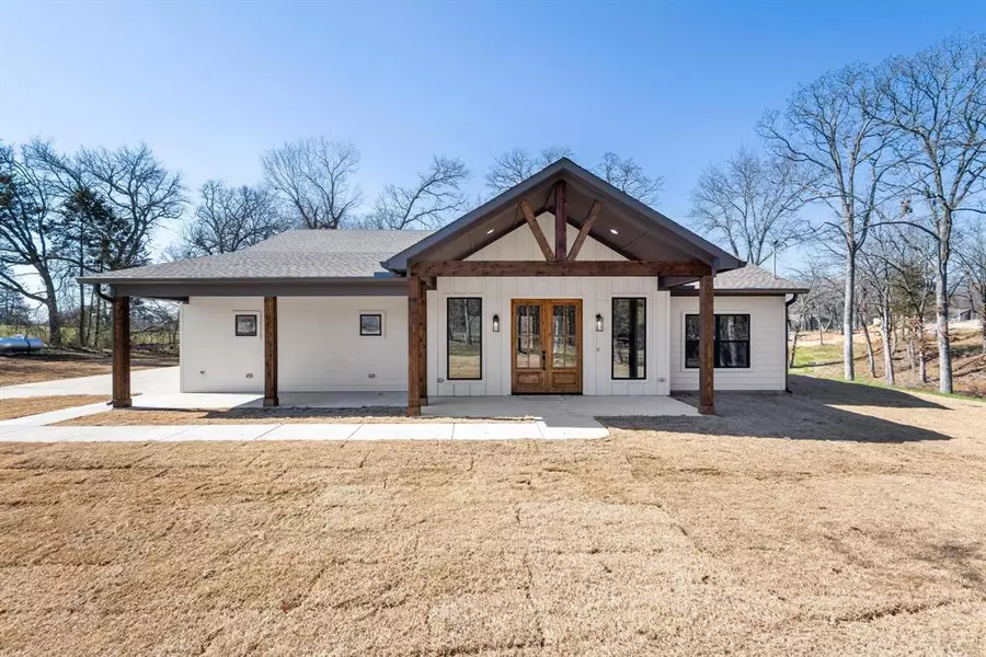 1513 Desvoignes Road, Denison, TX 75021