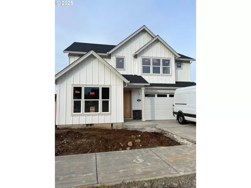 208 SW 19th AVE, Canby, OR 97013