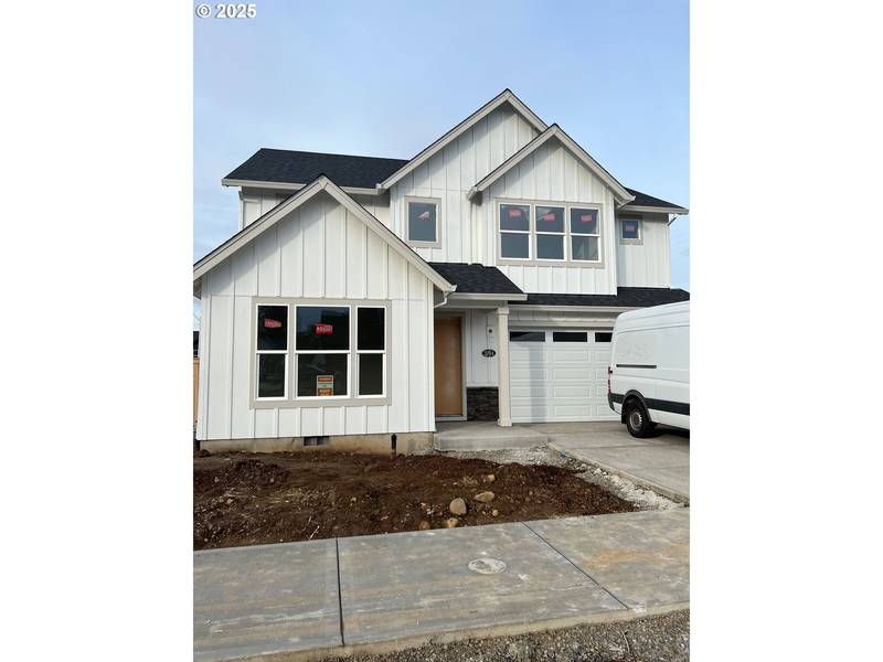 208 SW 19th AVE, Canby, OR 97013