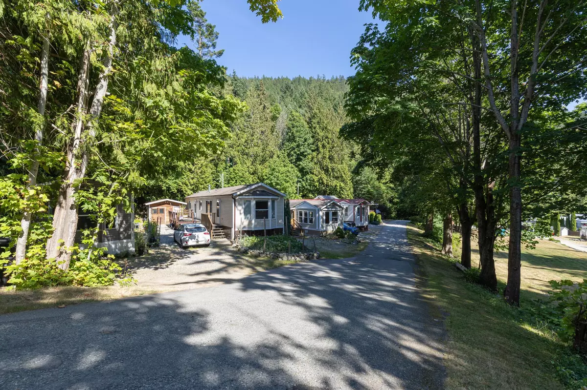 Madeira Park, BC V0N 2H0,12793 MADEIRA PARK ROAD