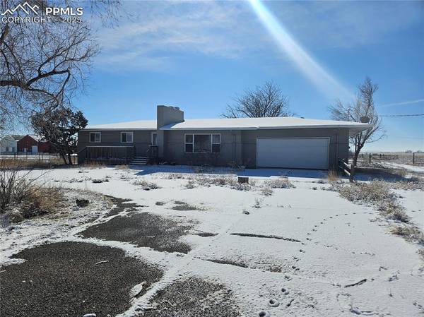 40444 Bush RD, Avondale, CO 81022