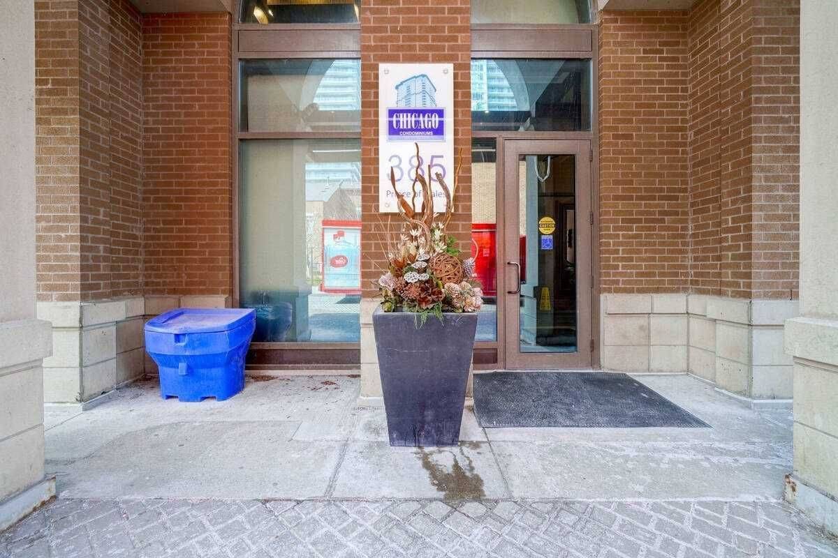 Mississauga, ON L5B 0C6,385 Prince Of Wales DR #416