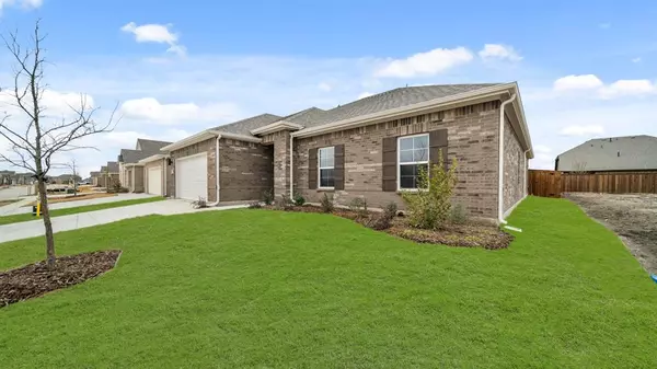 Forney, TX 75126,724 Vineyard Way