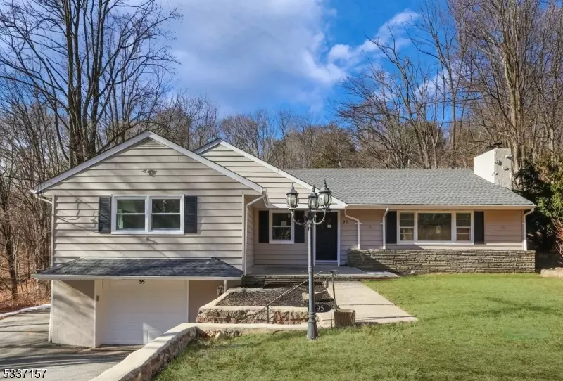 95 Germantown Rd, West Milford Twp., NJ 07480