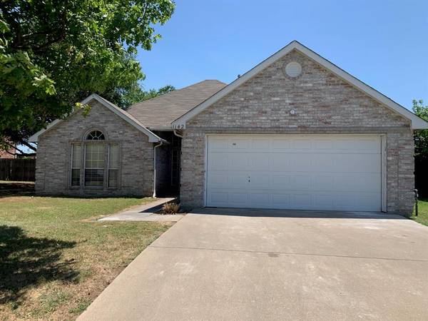 1142 Robin Circle, Midlothian, TX 76065