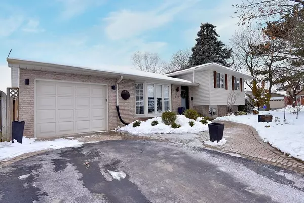 Burlington, ON L7N 2Z1,672 Montego CRES