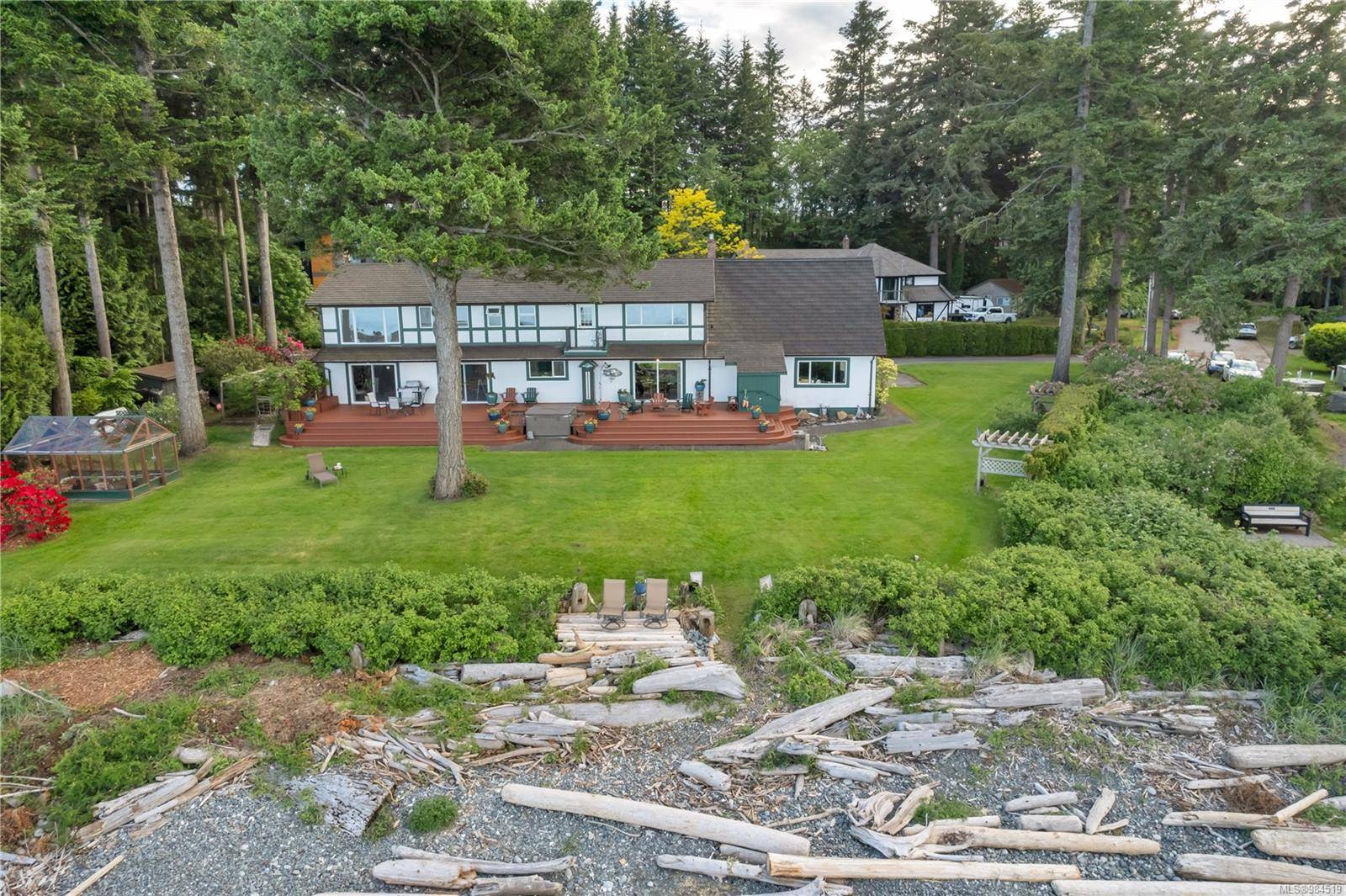 Campbell River, BC V9W 1E8,3752 Ocean Grove Rd