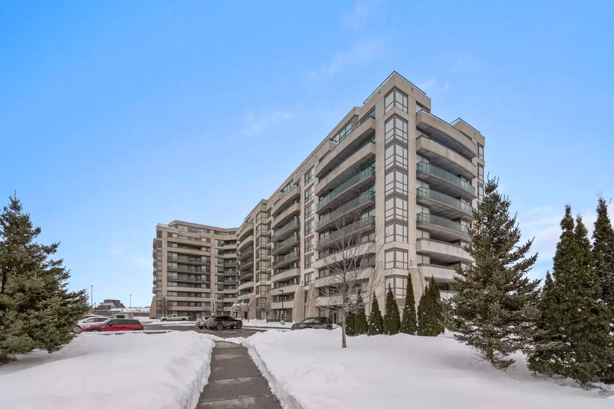 Richmond Hill, ON L4B 0B6,75 Norman Bethune AVE #516