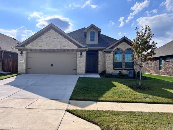 3609 Arabella Way, Aubrey, TX 76227