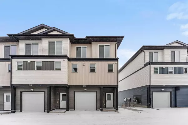 214 Corner Meadows SQ, Calgary, AB T3N 2N2