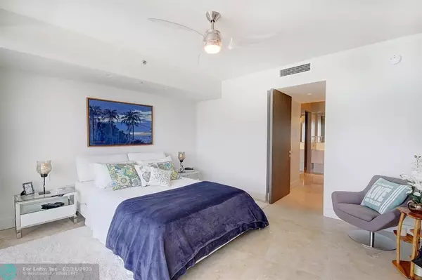 Miami Beach, FL 33139,400 ALTON ROAD  #2208