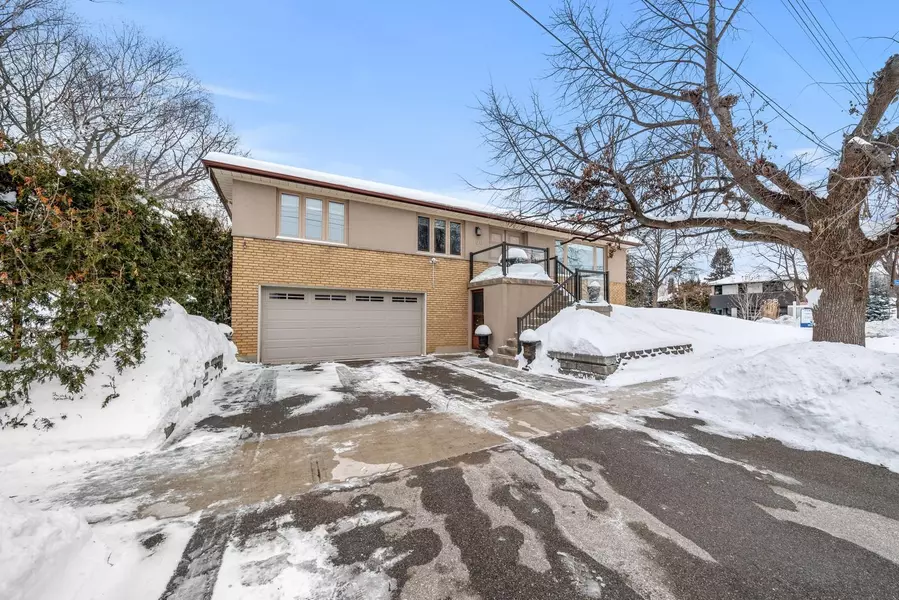 100 Antioch DR, Toronto W08, ON M9B 5V4