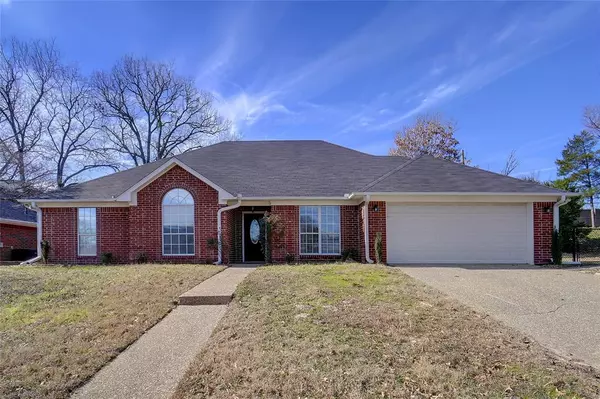 5707 Persimmon Drive, Tyler, TX 75707