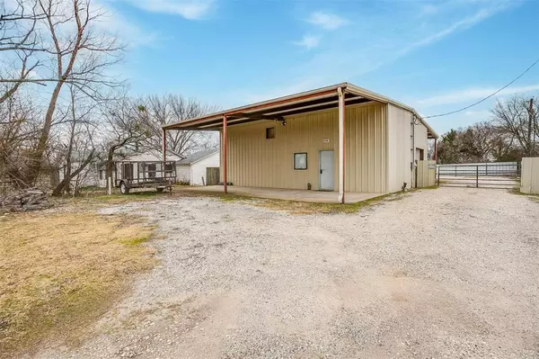 Joshua, TX 76058,516 Conveyor Drive