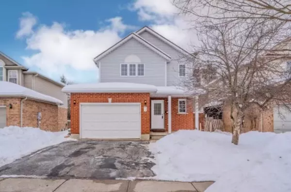 66 Karen WALK, Waterloo, ON N2L 6K7