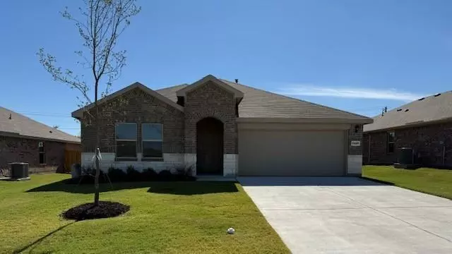 13497 GUNSMOKE Lane, Cresson, TX 76035