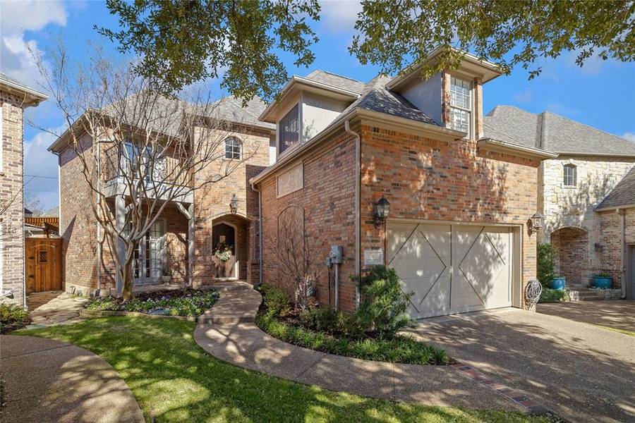 11 Cochran Oaks Lane, Dallas, TX 75220