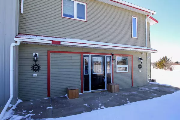 Rural Ponoka County, AB T4J 1R3,1 Centre ST