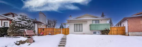 252 Cedarwood RD SW, Calgary, AB T2W 3G7