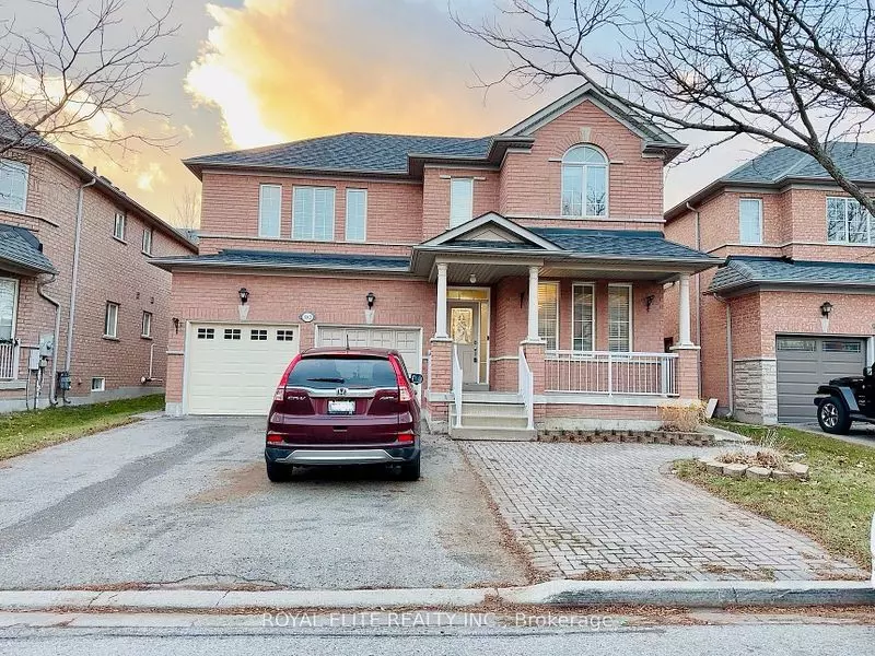 382 Marble PL, Newmarket, ON L3X 2P1