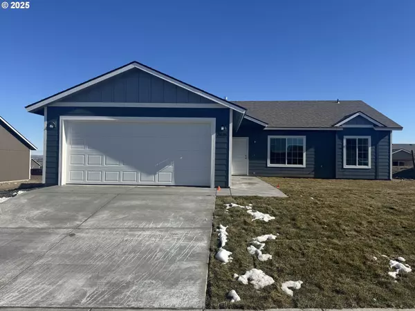 2835 Cardinal PL, Umatilla, OR 97882