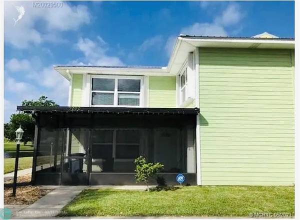 5202 SE 44th St.  #B, Okeechobee, FL 34974