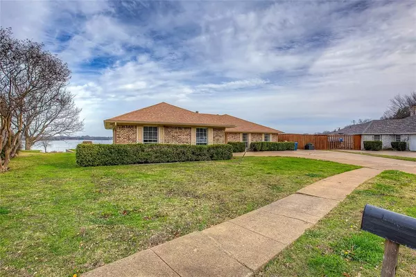 Rowlett, TX 75088,4804 Edgewater Drive